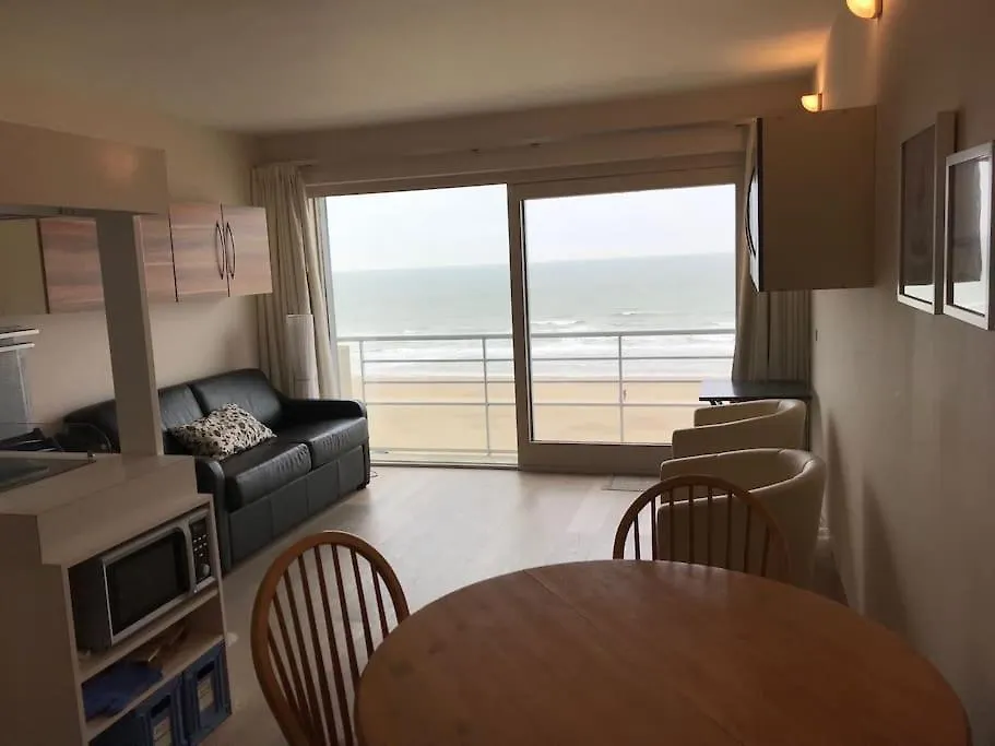 Apartment Studio Met Zeezicht En Zwembad En Parking Middelkerke
